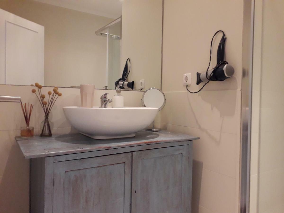 Peaceful Top Floor Apt W Balconies - Cambridge Right - Ac Funchal  Luaran gambar